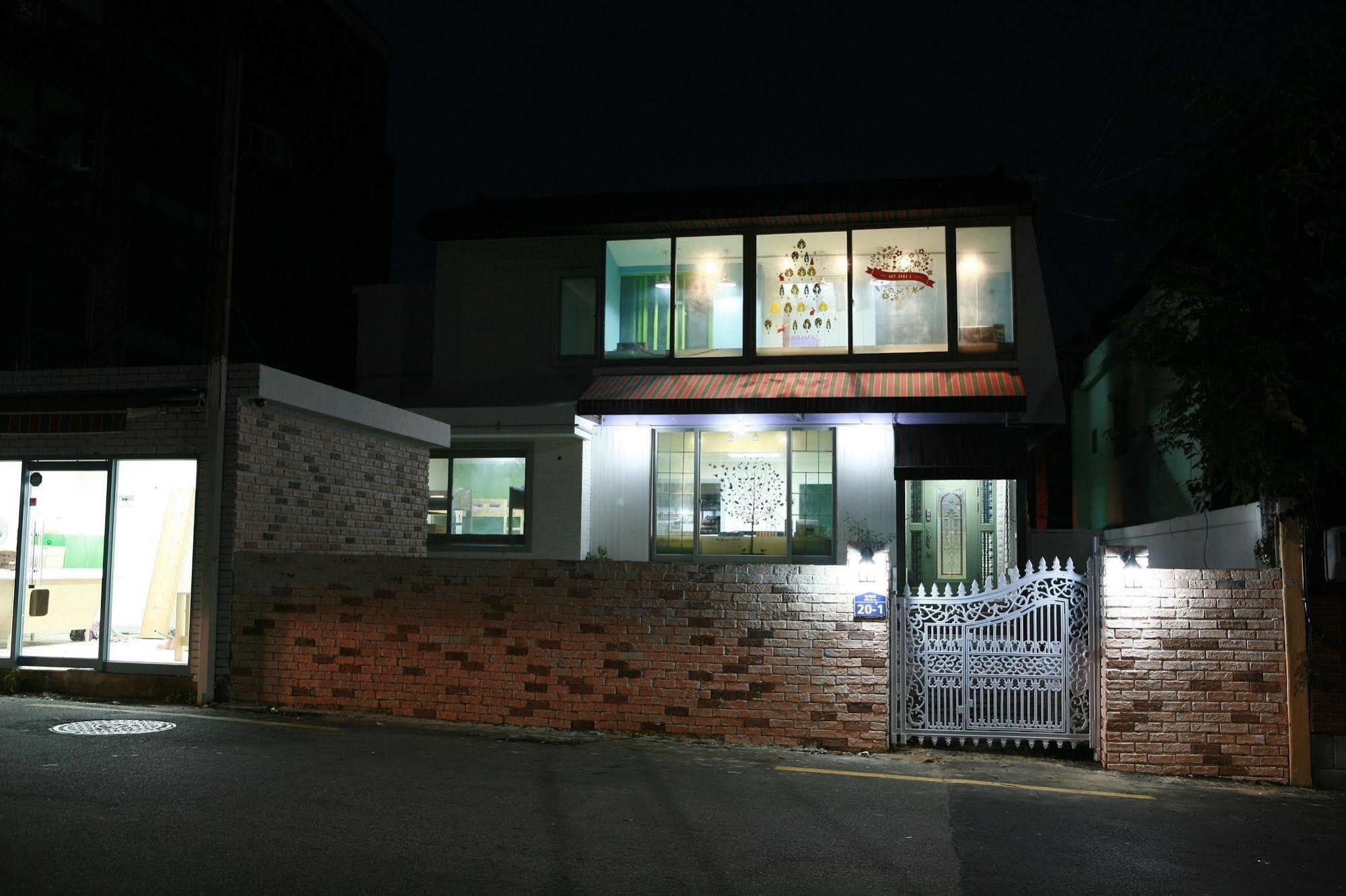 Guesthouse Mate Busan Exterior foto